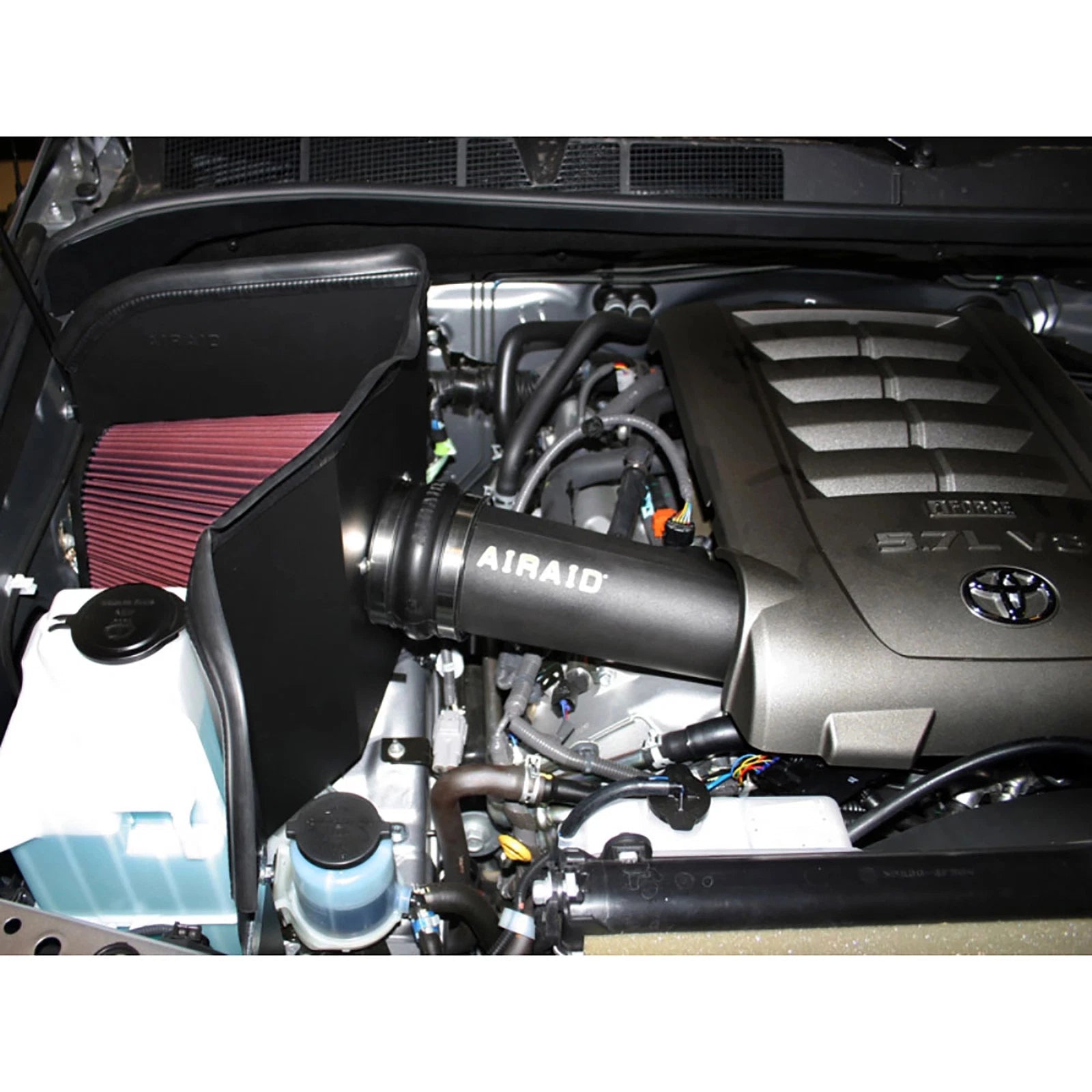 Airaid 07-14 Toyota Tundra/Sequoia 4.6L/5.7L V8 CAD Intake System w/ Tube (Dry / Red Media)