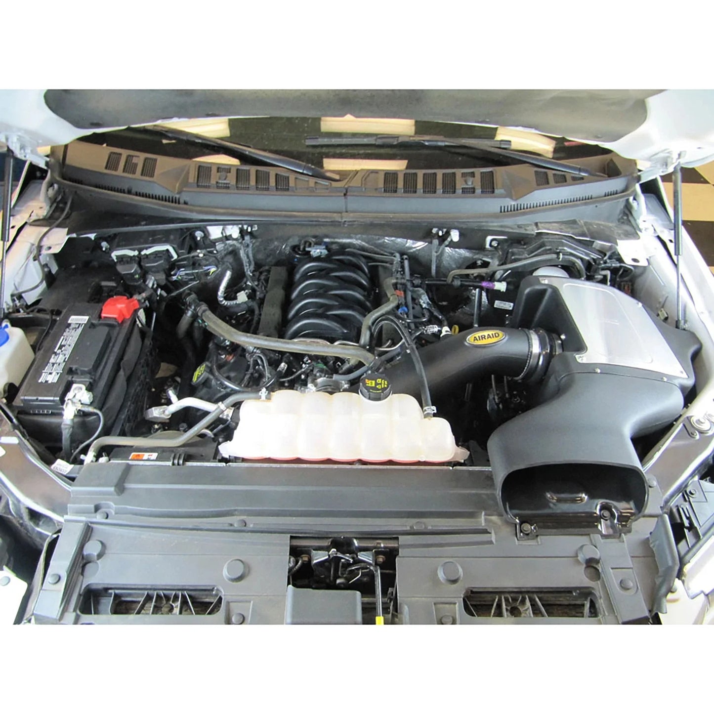 Airaid 2015 Ford F-150 5.0L V8 Cold Air Intake System w/ Black Tube (Oiled)