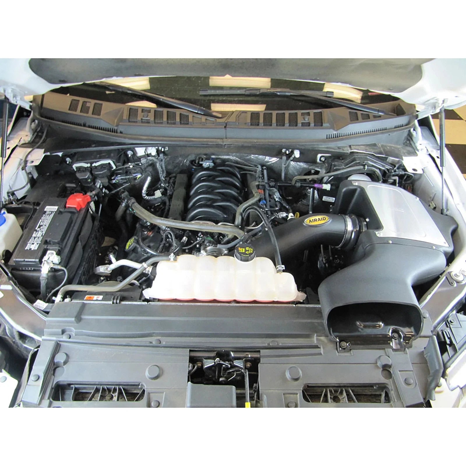 Airaid 2015 Ford F-150 5.0L V8 Cold Air Intake System w/ Black Tube (Oiled)