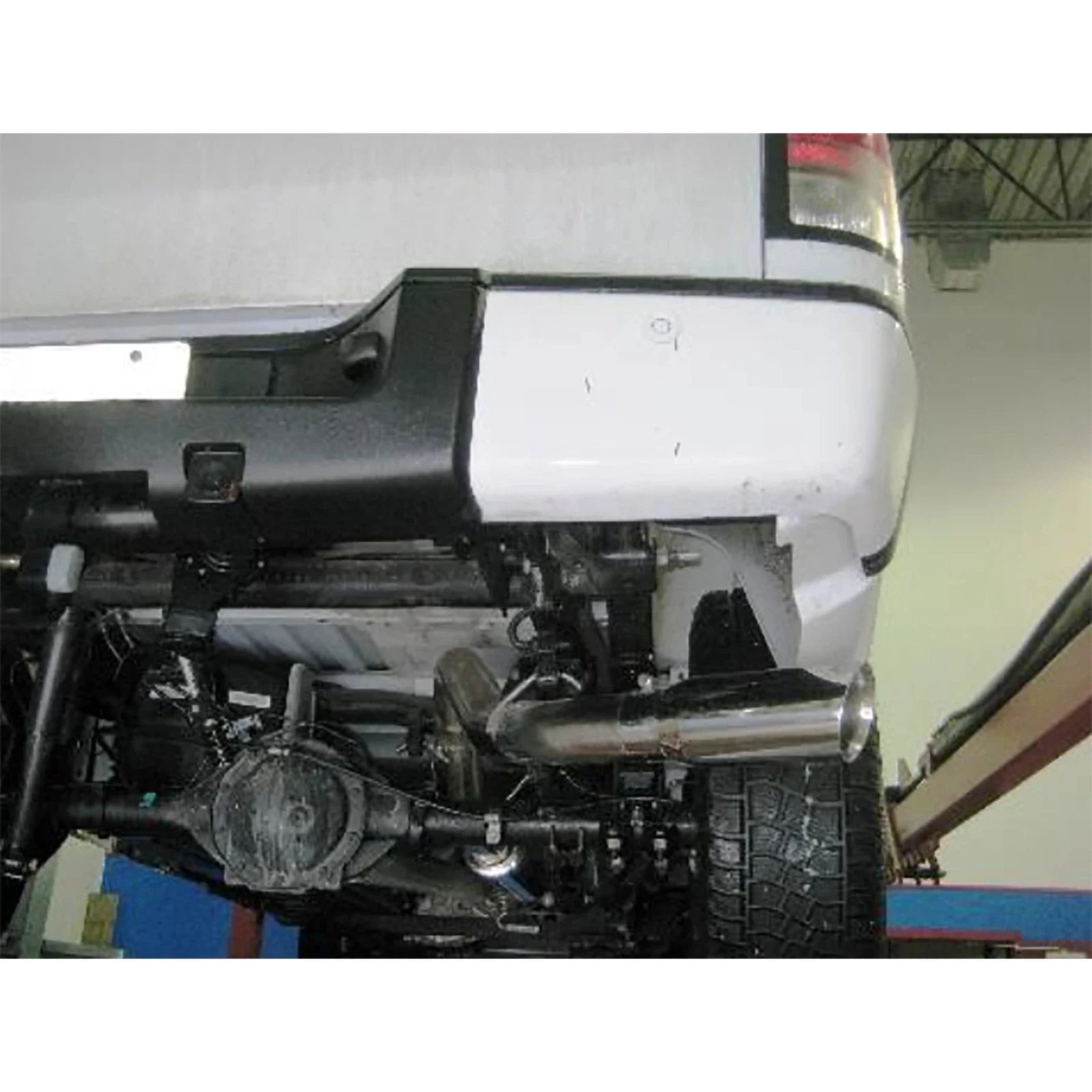 MBRP 2007-2009 Chev/GMC 1500 Denali Cat Back Single Side