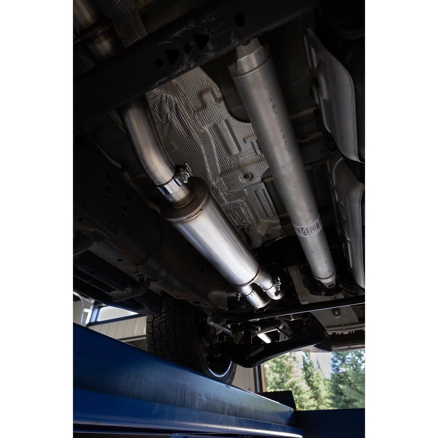 MBRP 21-25 Cadillac Escalade 6.2L (Excl V-Series) T304 2.5in Dual Split Rear 3in Cat Back Exhaust