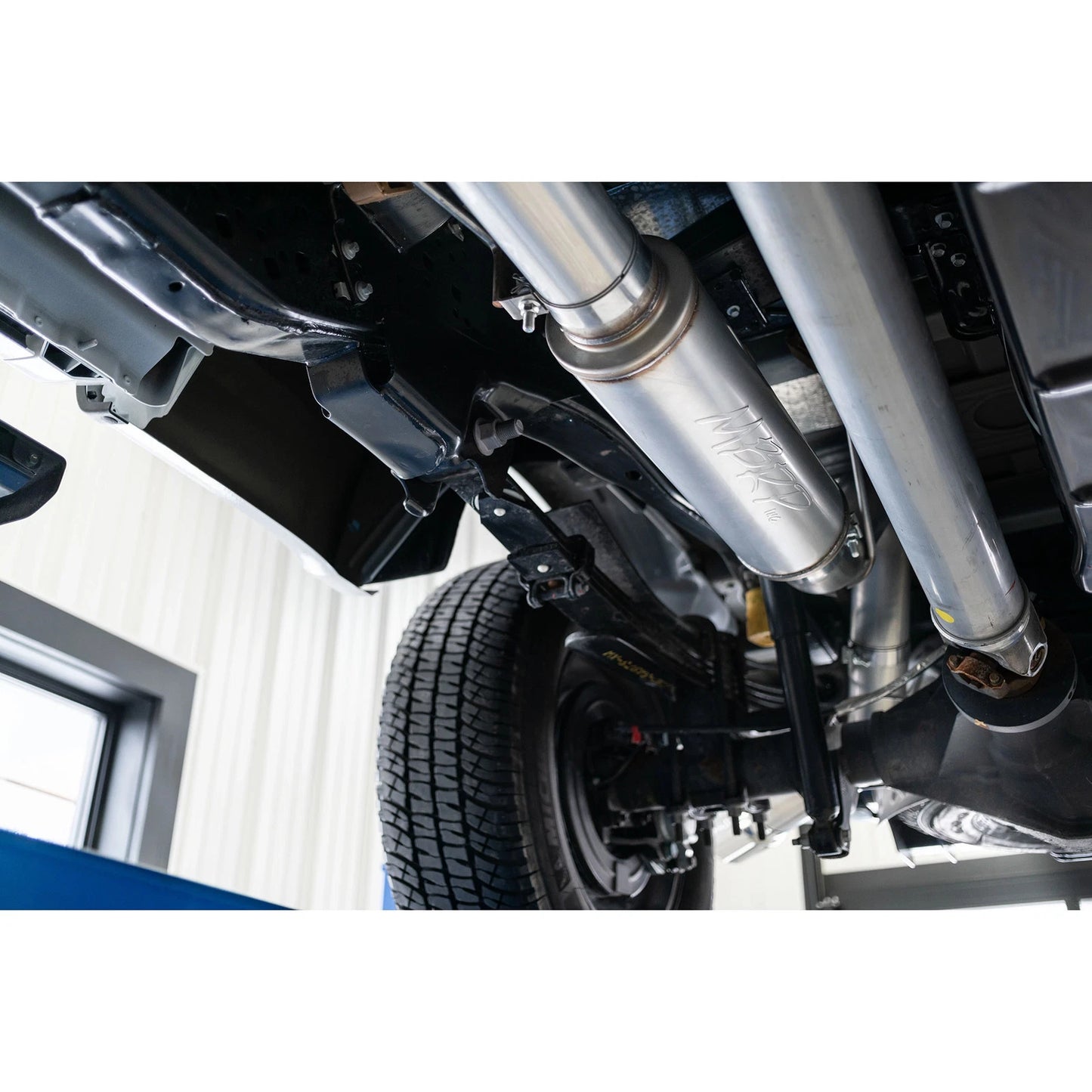MBRP 2017+ Ford F-250/F-350 6.2L/7.3L Super/Crew Cab Single Side 4in T304 Catback Exhaust