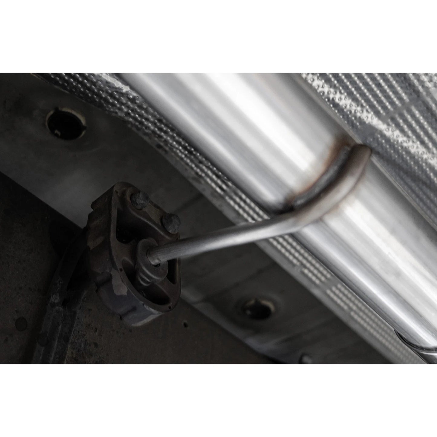 MBRP 19-21 Chevrolet Silverado 1500 5.3L 3in Cat Back w/ 2.5in OD Carbon Fiber Tips - T304