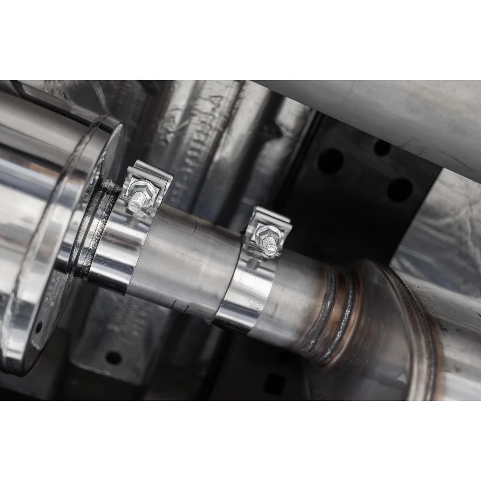 MBRP 2021+ Ford F150 Aluminized Dual Pre-Axle (Street Profile) 2.5in OD Tips 3in Cat Back Exhaust