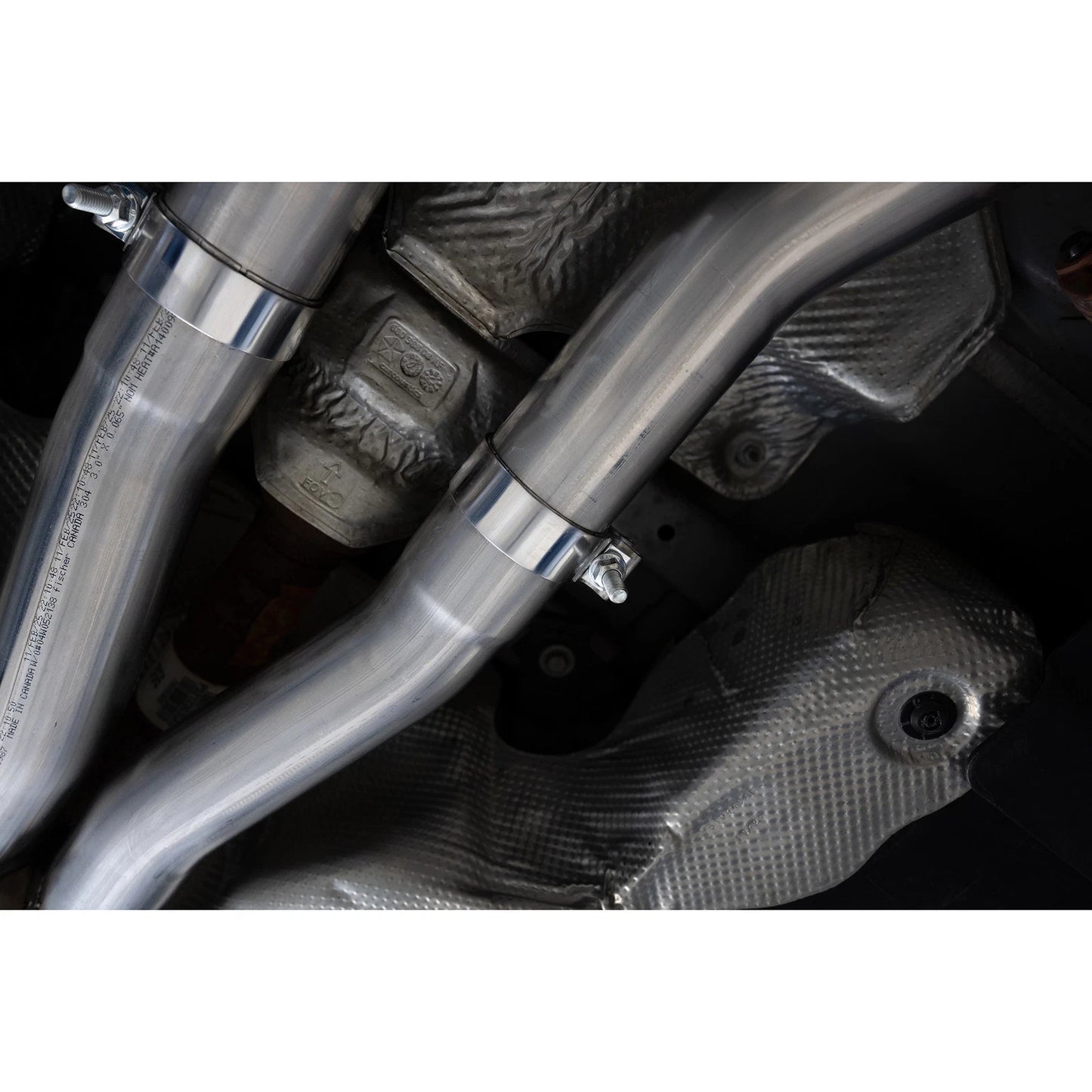 MBRP 2011+ Dodge Durango T304SS 3.0in Cat-Back Dual Rear Exit Exhaust w/ Carbon Fiber Tips