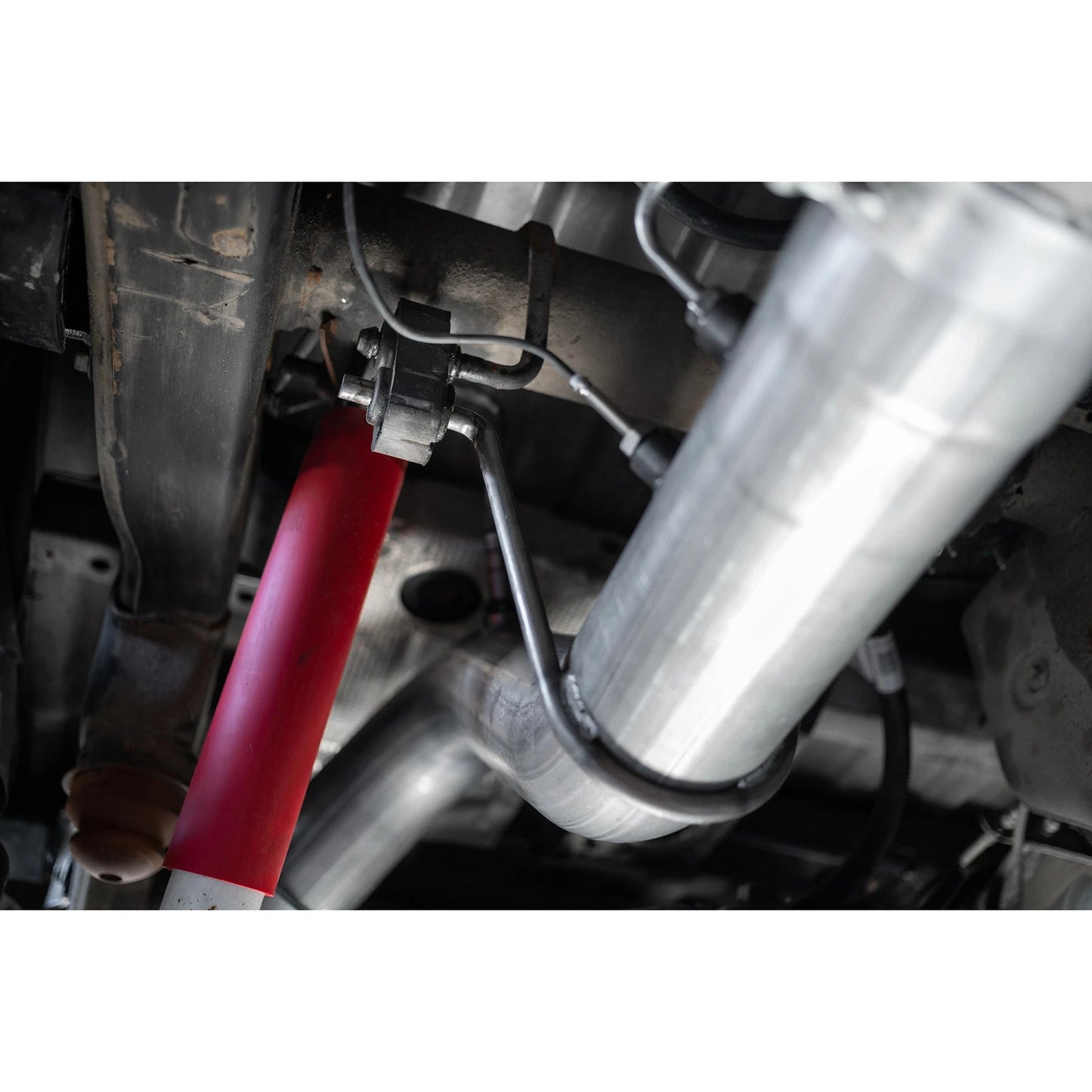 MBRP 2020+ GMC/Chevy 2500/3500 6.6L Duramax 4in Mand Bent Tubing Pro-Ser Cat Back Single Side - 304