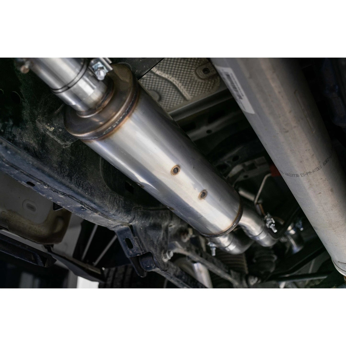 MBRP 2019 Ram 1500 5.7L (CrewCab & QuadCab ONLY) 2.5in Cat Back Dual Split Rear w/ 4.5in Tip - T304
