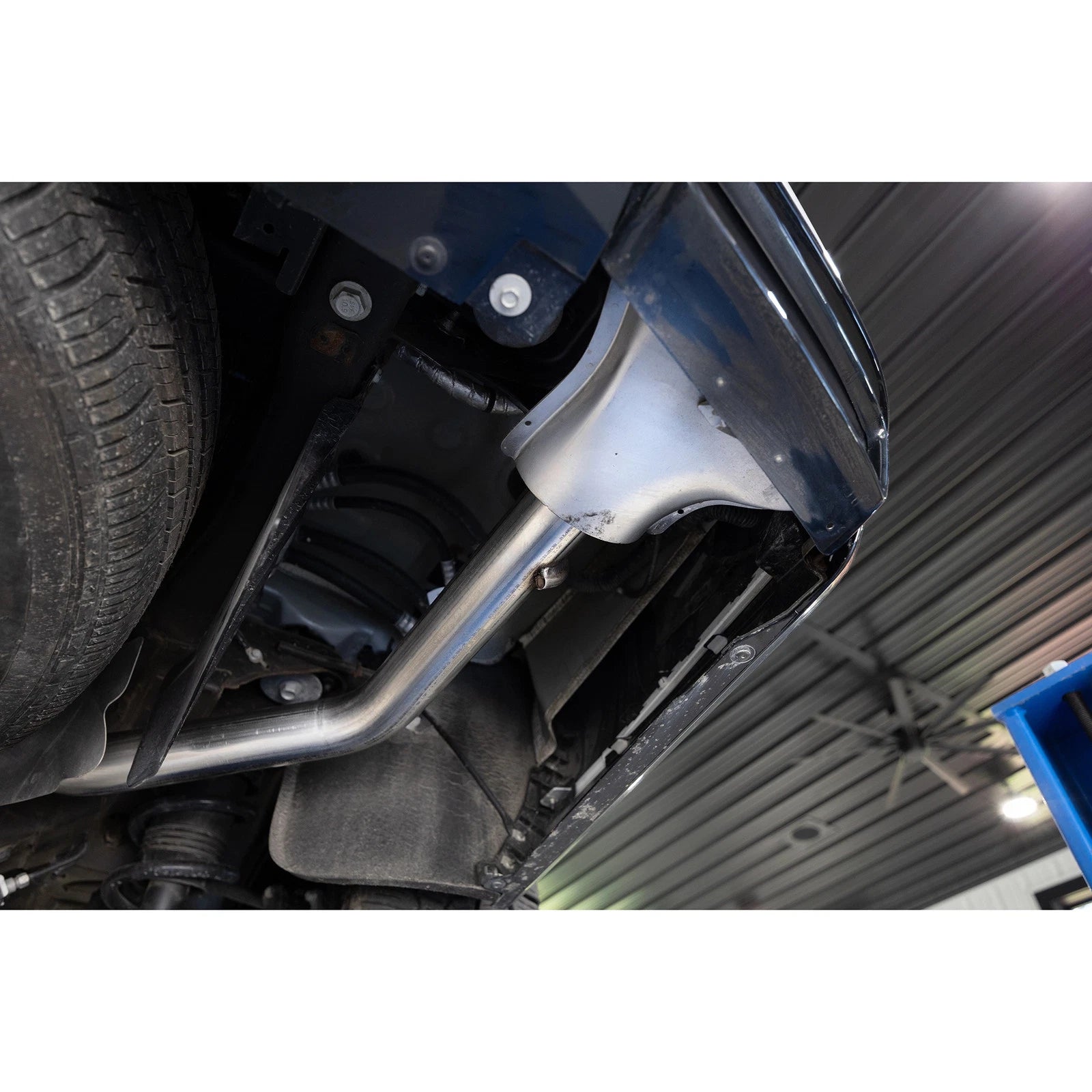 MBRP 21-25 Cadillac Escalade 6.2L (Excl V-Series) T304 2.5in Dual Split Rear 3in Cat Back Exhaust