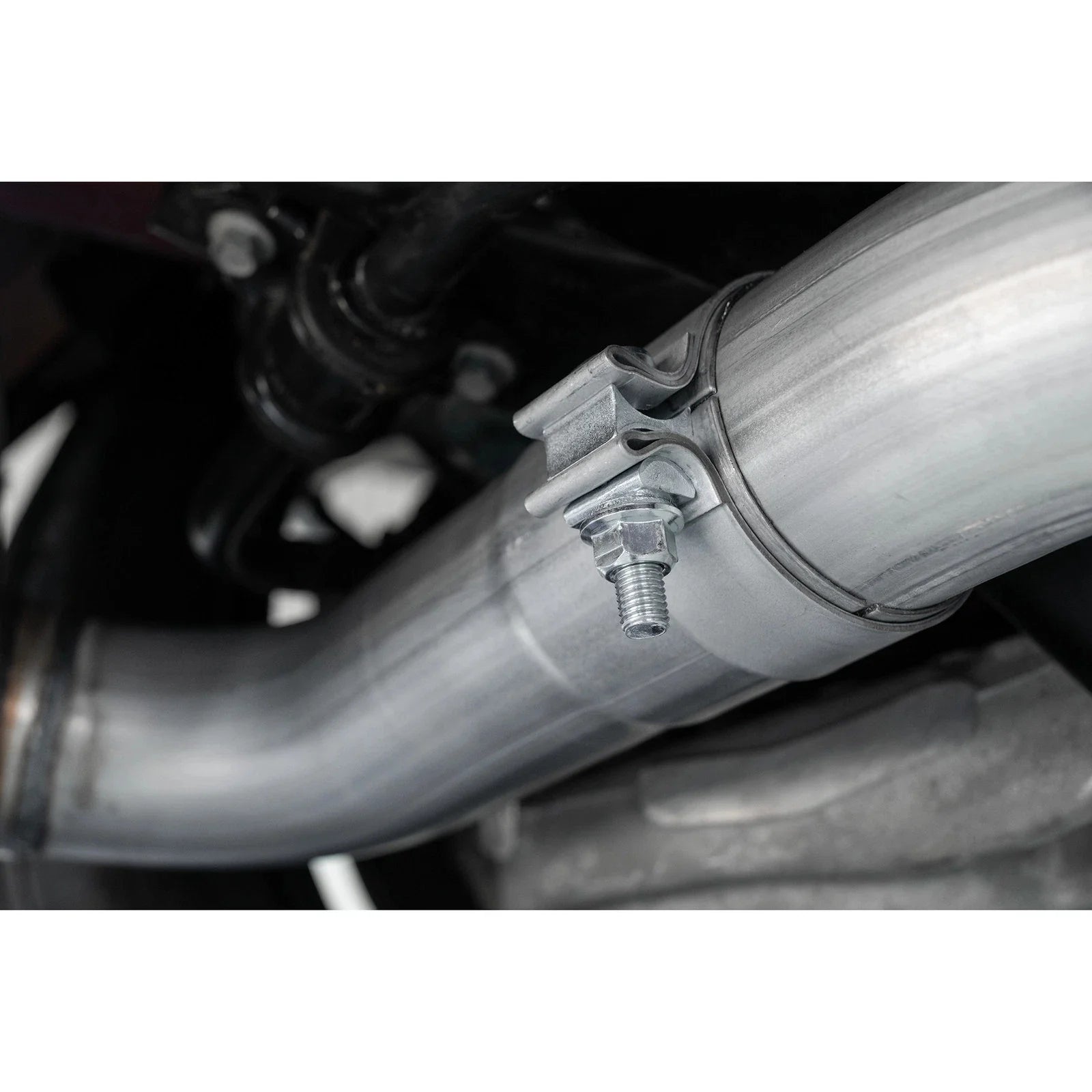 MBRP 18-22 Ford Mustang GT 5L T304 SS 3in Cat-Back Dual Rear w/4in Quad Carbon Fiber Tips (Street)