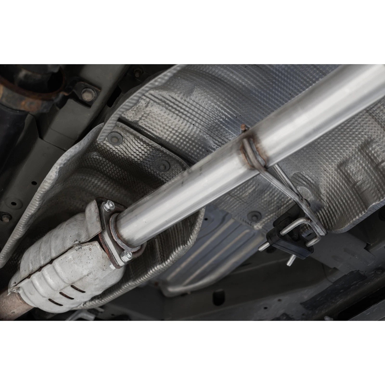 MBRP 17-20 Honda Ridgeline 3.6L Aluminized Steel 2.5in. Cat-Back Exhaust - Single Side