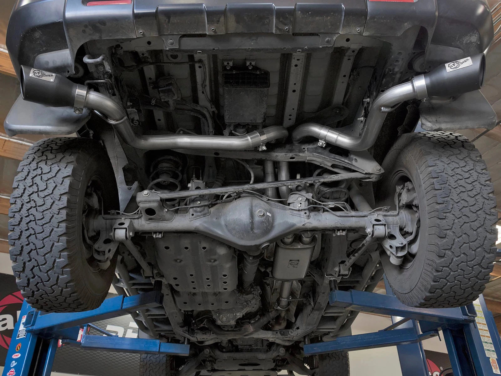 aFe MACH Force-Xp 3in - 2.5in SS Cat-Back Dual Exhaust w/Black Tips 07-14 Toyota FJ Cruiser 4.0L