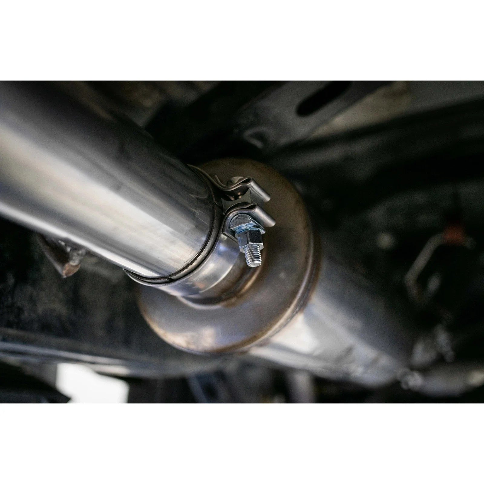 MBRP 2019 Ram 1500 5.7L (Crew Cab/Quad Cab ONLY) 2.5in Cat Back Dual Split Rear w/ 4.5in Tip - AL