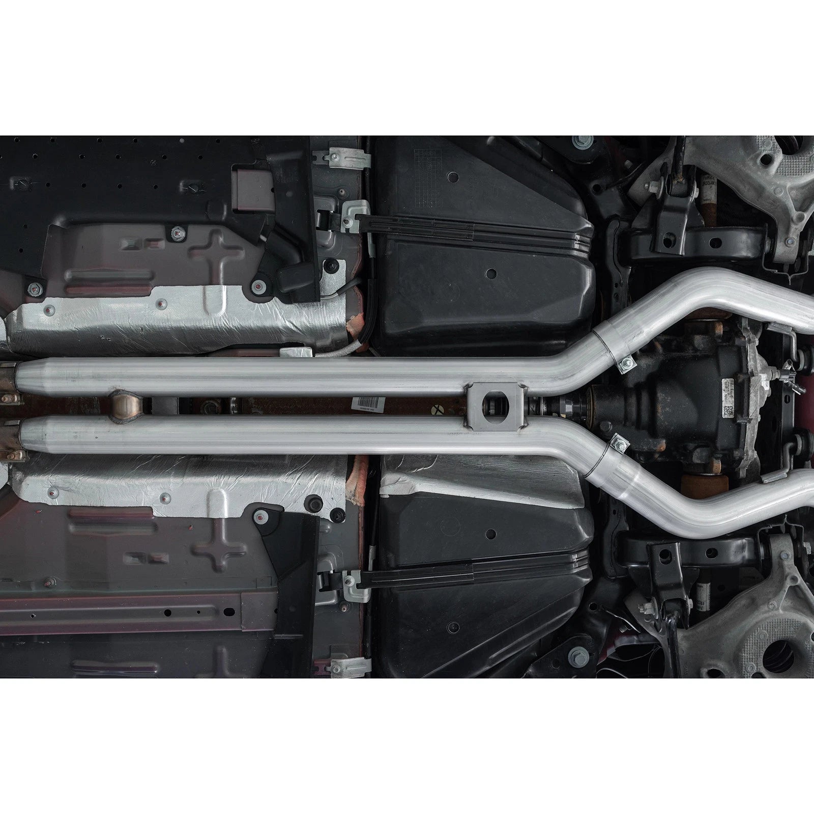 MBRP 18-20 Ford Mustang GT 5.0 w/ Quad Tip Active Exhaust Cat Back Split Rear T304 w/ Carb Fib Tips