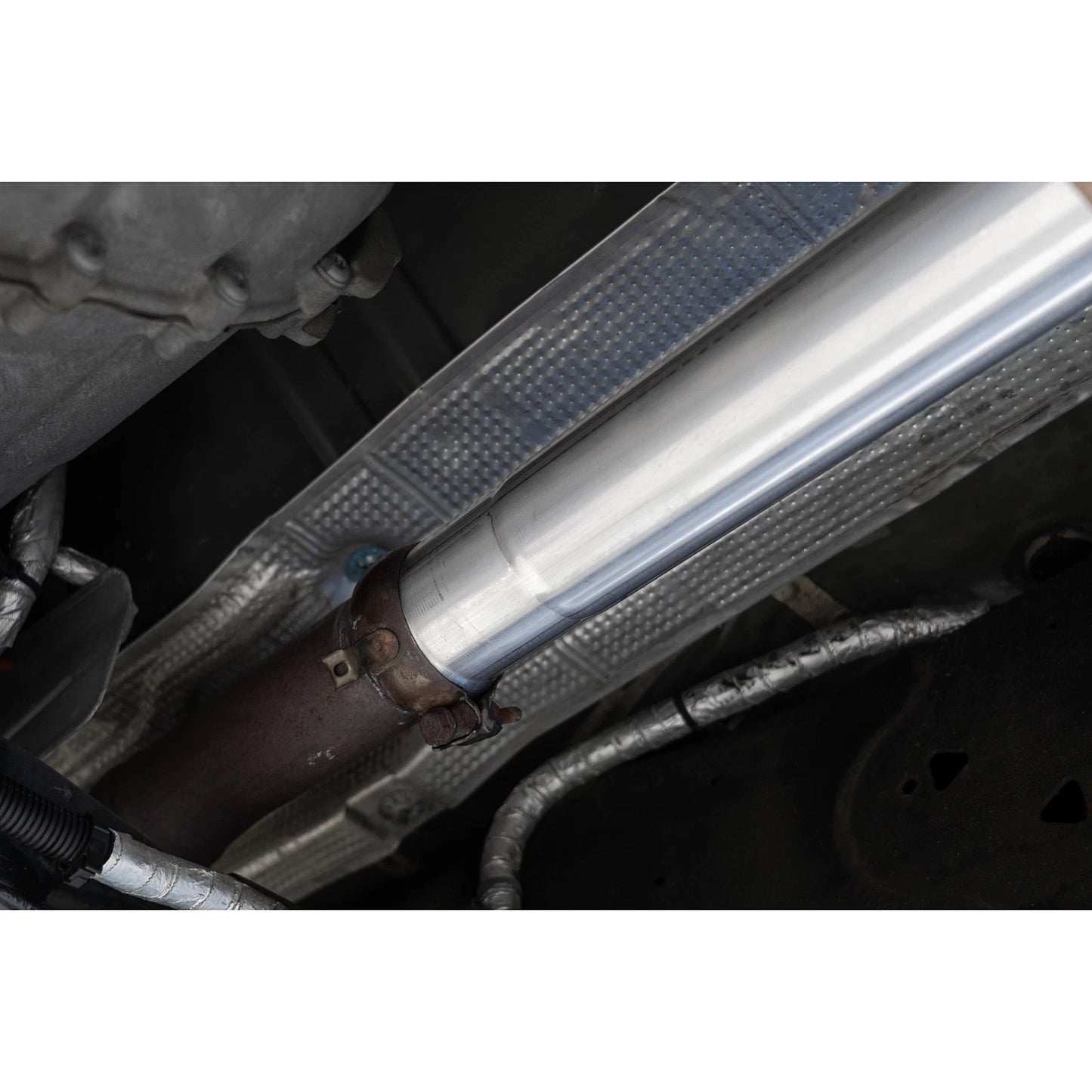MBRP 19-21 Chevy Silverado 1500 6.2L 2.5in Dual Split Rear Cat Back w/ Quad Carbon Fiber Tips- T304
