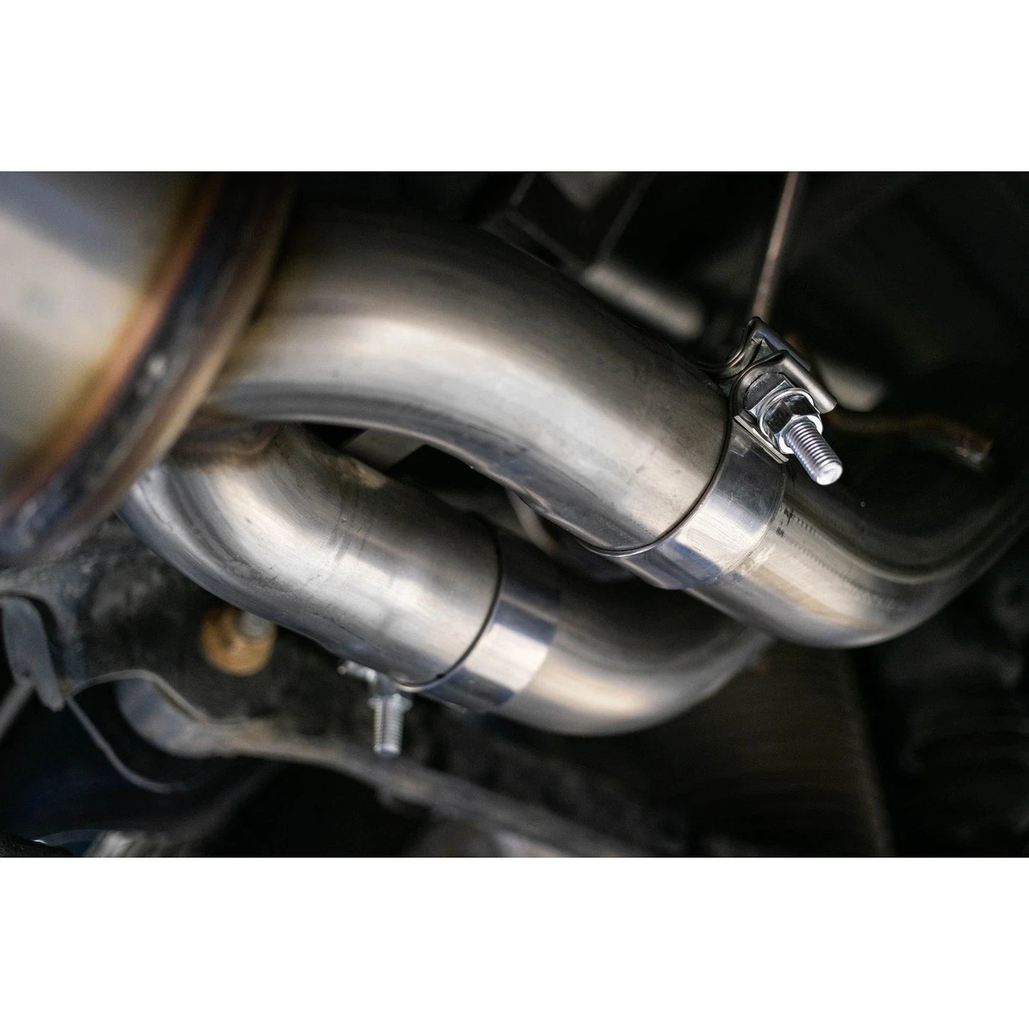 MBRP 2019 Ram 1500 5.7L (Crew Cab/Quad Cab ONLY) 2.5in Cat Back Dual Split Rear w/ 4.5in Tip - AL