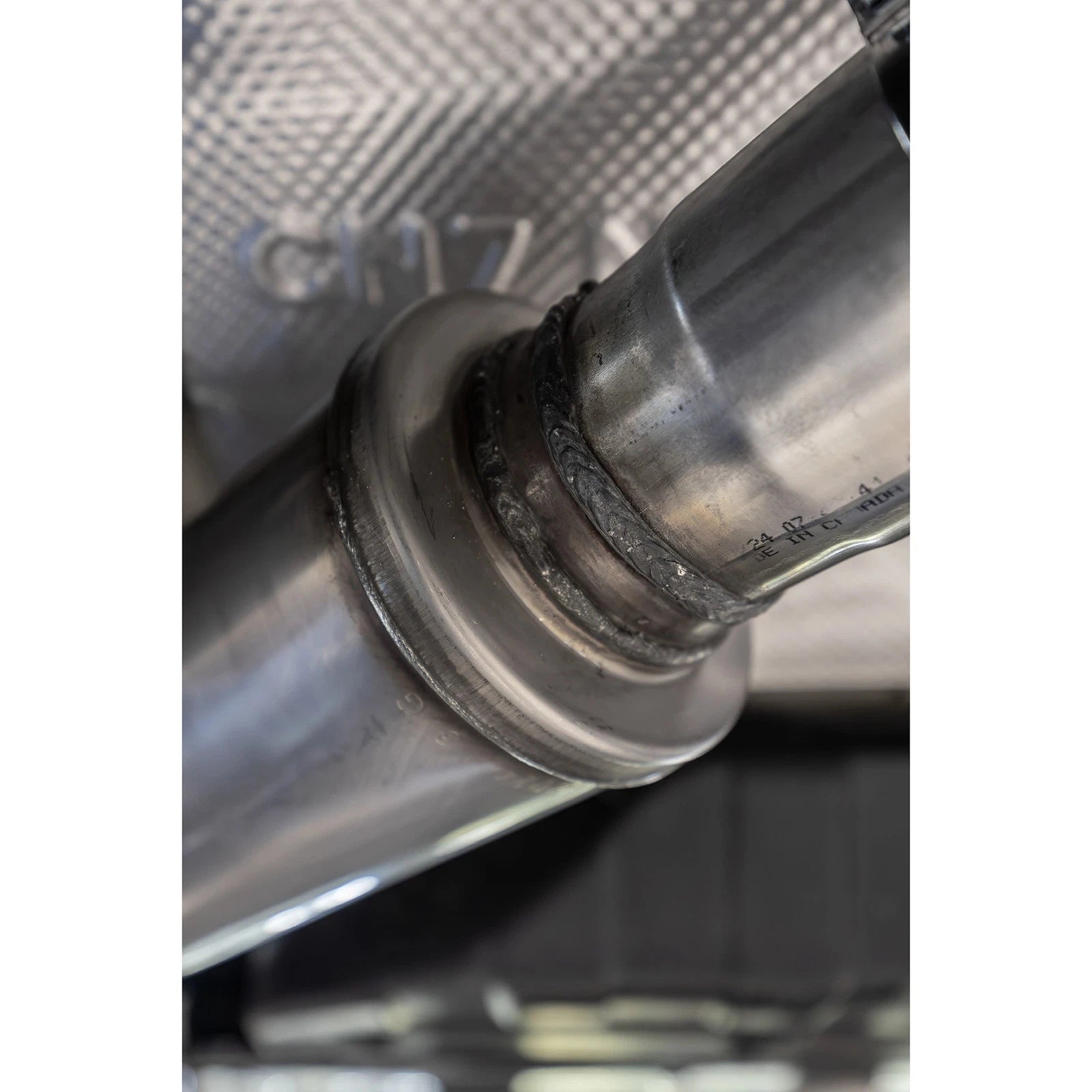 MBRP 21-24 Hyundai Elantra Aluminized Steel 3in Axle-Back Single Rear Exit with Dual Outlet Tip