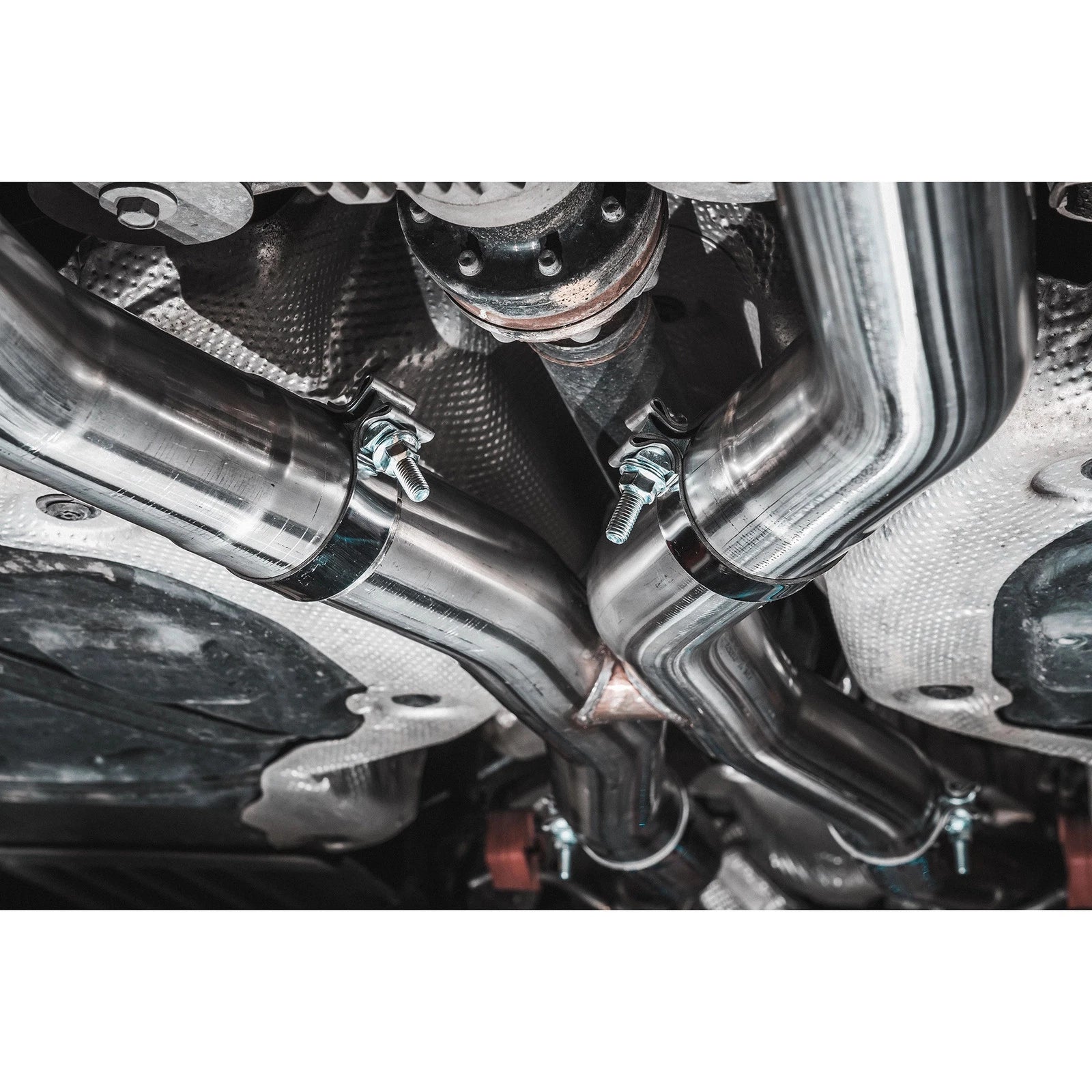 MBRP 18-23 Dodge Durango SRT 6.4L Armor Pro T304 SS 3in Cat Back Exhaust Dual Rear Exit w/ CF Tips