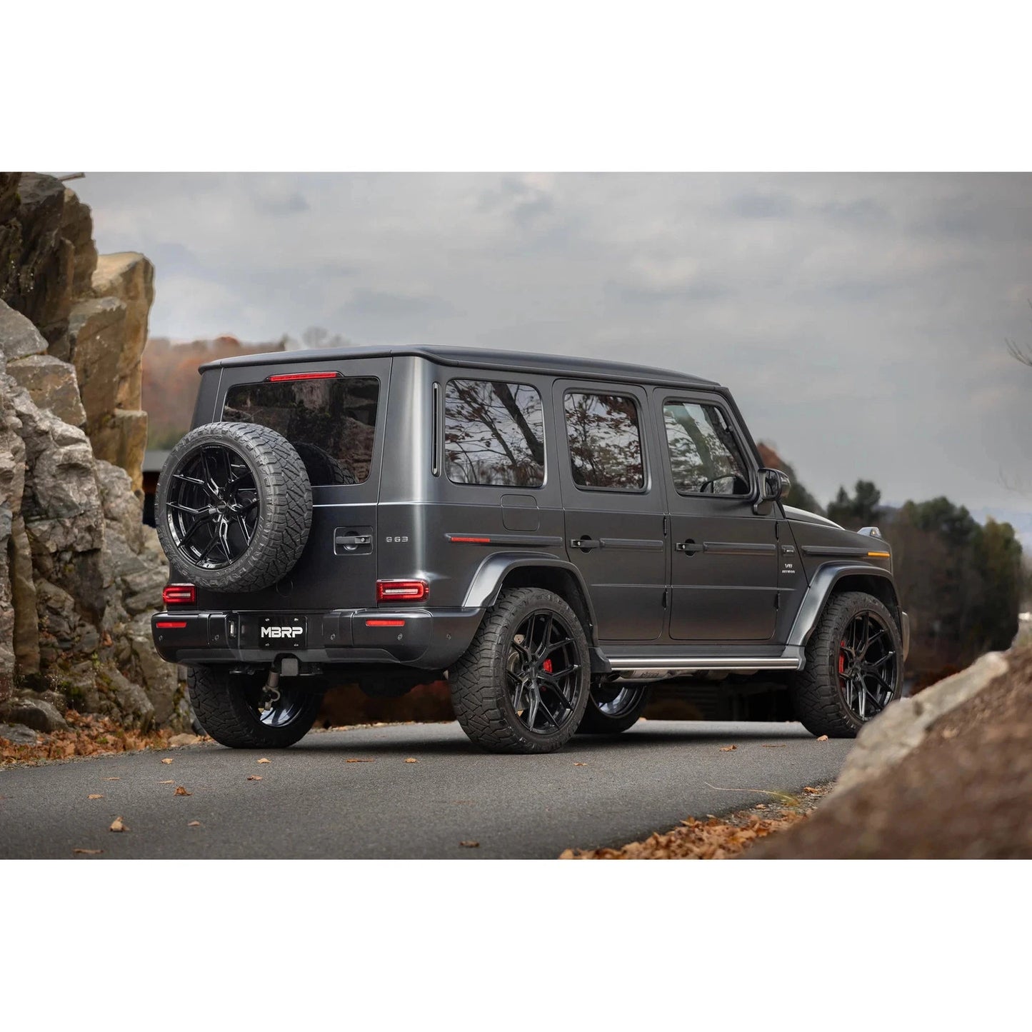 MBRP 19-23 Mercedes-Benz G63 4.0TT V8 T304 SS 2.5in Pre-Axle Cat-Back Exhaust Dual Split Quad Side