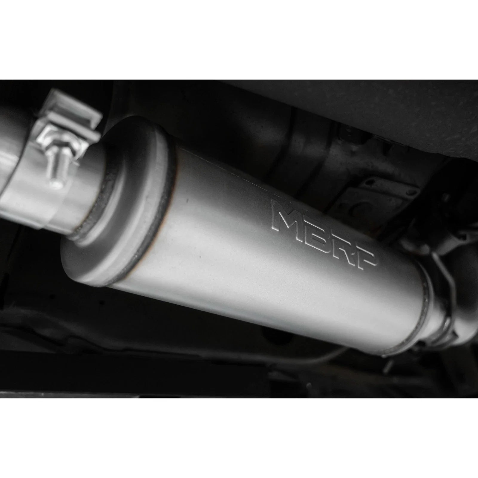 MBRP 99-04 Ford Mustang GT 4.6L 2.5in. Dual Split Rear AL Cat Back w/ 3.5in. Dual Wall Blk. Tips