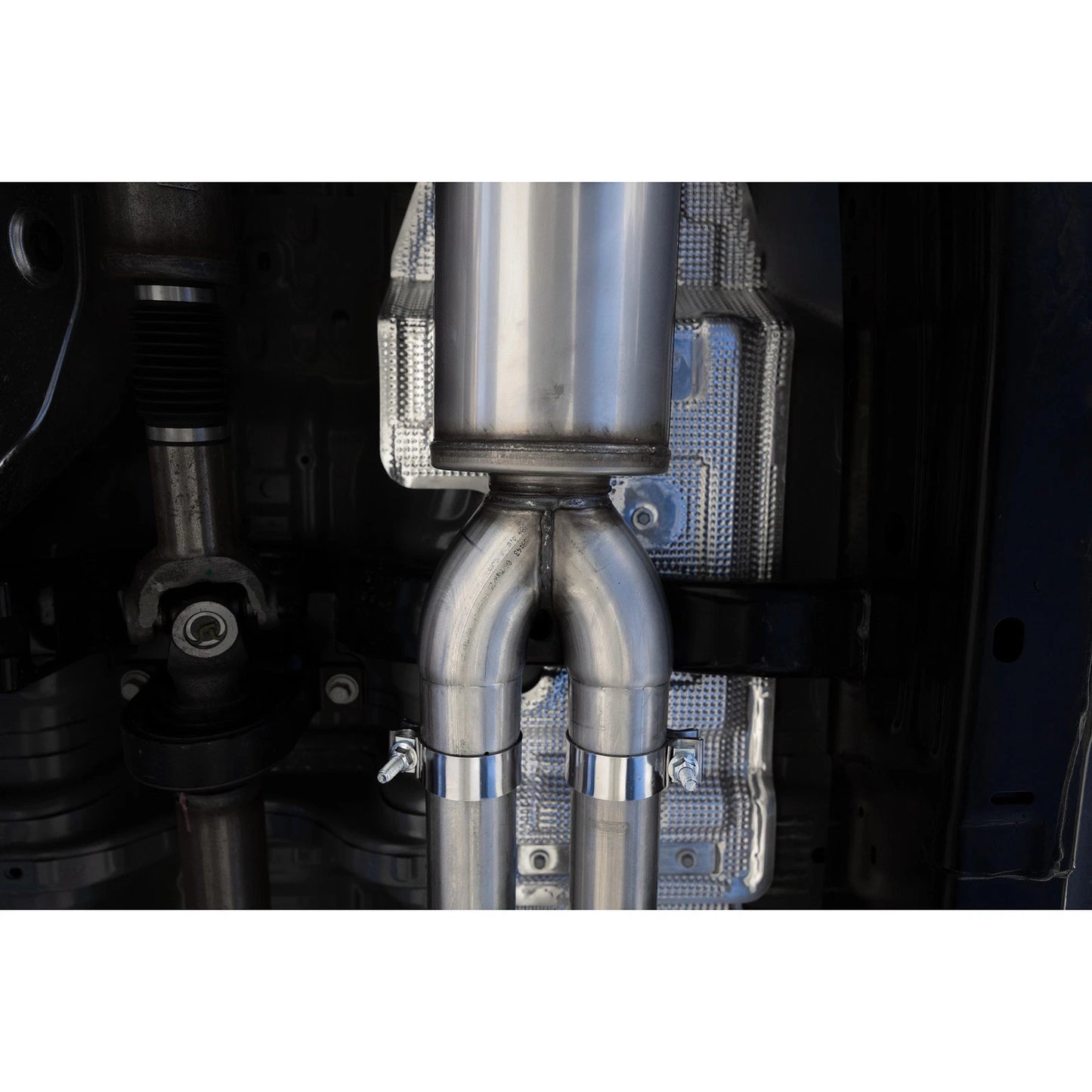 MBRP 2024+ Ford Ranger 2.7L 2.5 into 3in Single Side Exit Cat Back - Aluminum