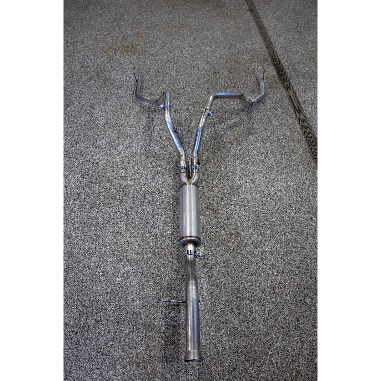 MBRP 21-25 Cadillac Escalade 6.2L (Excl V-Series) T304 2.5in Dual Split Rear 3in Cat Back Exhaust