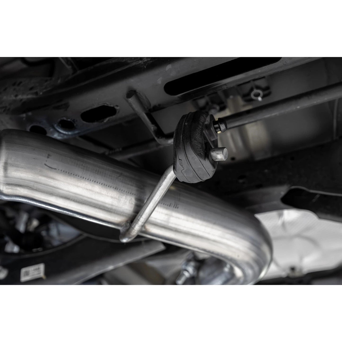 MBRP 21-24 Hyundai Elantra Aluminized Steel 3in Axle-Back Single Rear Exit with Dual Outlet Tip