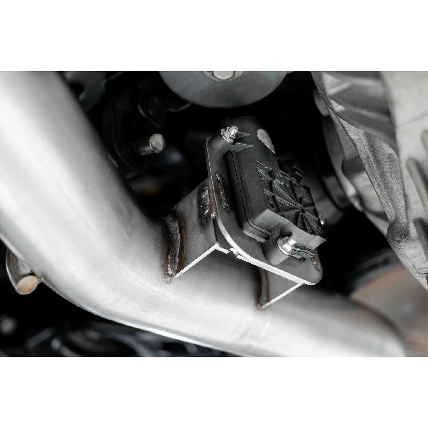 MBRP 17-21 Charger 5.7/6.1/6.4L 3in Dual Rear Exit SS Catback Exhaust w/ Carbon Fiber Tips