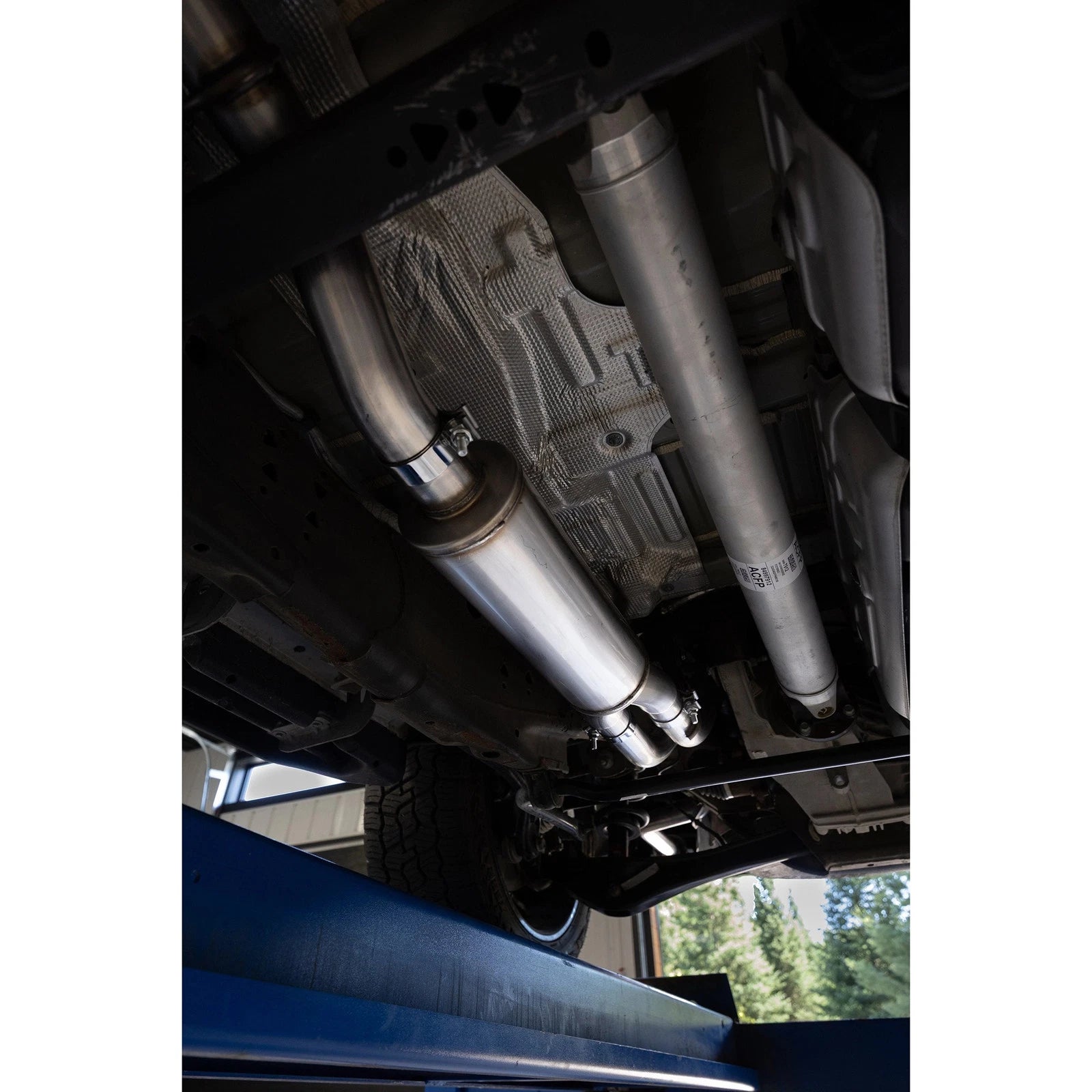 MBRP 21-25 Cadillac Escalade 6.2L (Excl V-Series) T304 2.5in Dual Split Rear 3in Cat Back Exhaust
