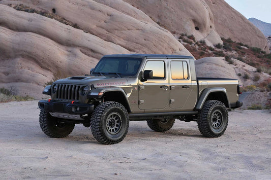 Fabtech 2020 Jeep Gladiator (JT) Mojave 2in. Sport II Lift Kit