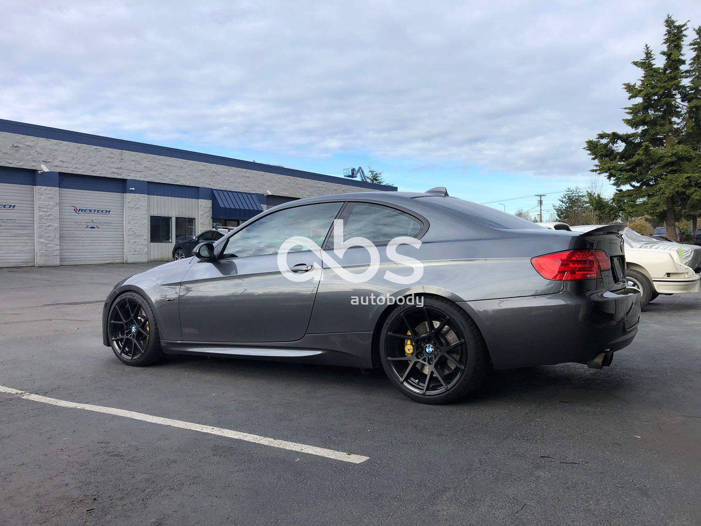 M3 Style Side Skirts - E92 3-series