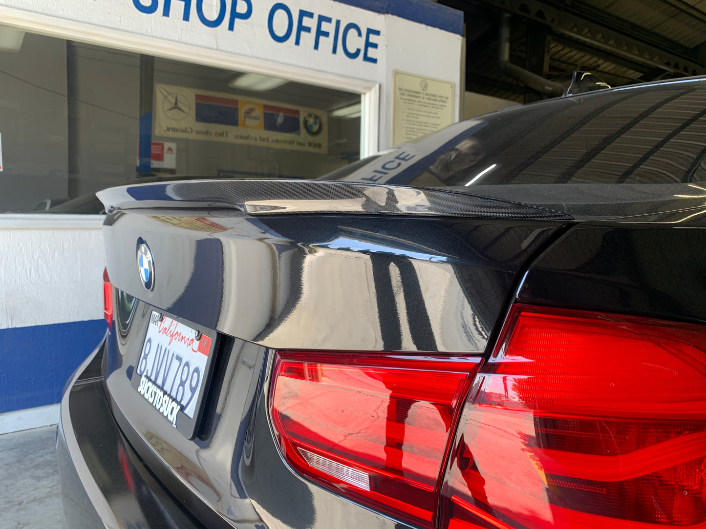 BMW F30 Performance-Style Carbon Fiber Trunk Lip
