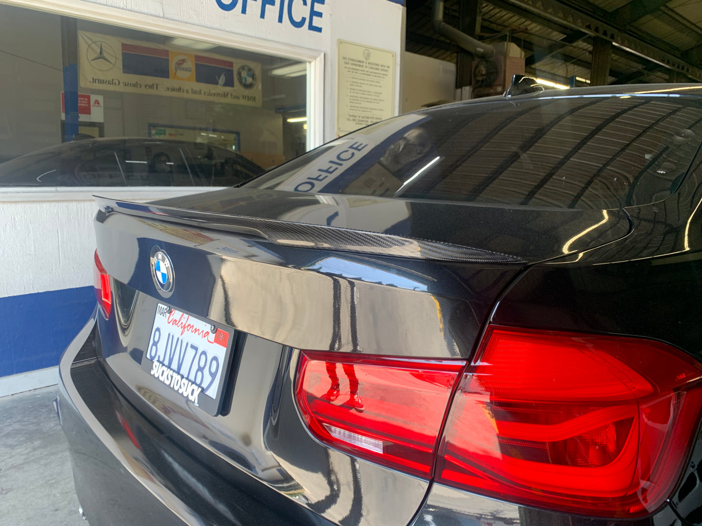 BMW F30 Performance-Style Carbon Fiber Trunk Lip